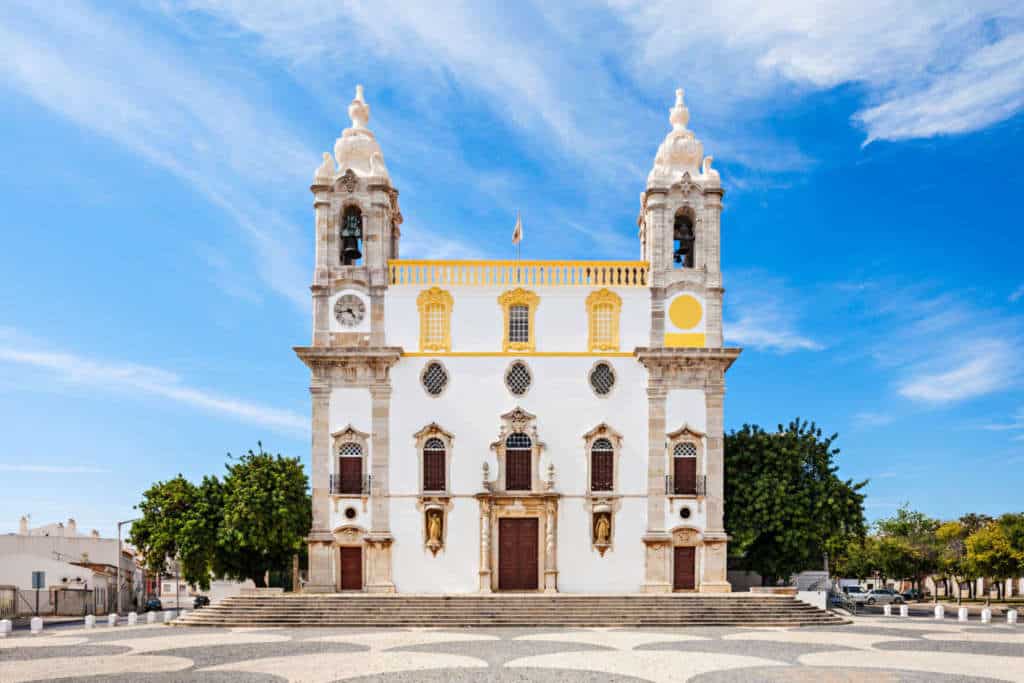 Igreja do Carmo w Faro